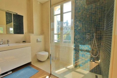 3 dormitorios Apartment en Antibes, France No. 75903 9