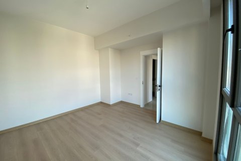 3+1 Apartment in Istanbul, Turkey No. 14883 7