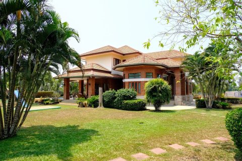 4 dormitorios House en Chiang Mai, Thailand No. 1353 3