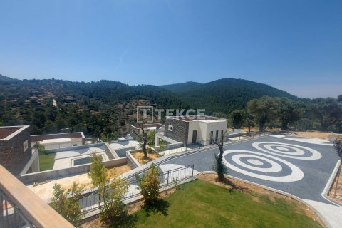 4+1 Villa in Bodrum, Turkey No. 14010 2