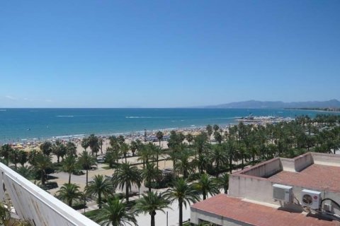 3 bedrooms Apartment in Salou, Spain No. 25191 2