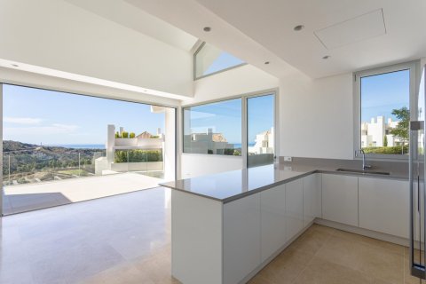 2 chambres Appartement à Benahavis, Spain No. 90646 7
