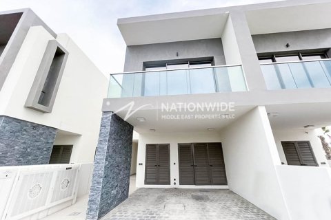 3 dormitorios Townhouse en  Yas Island, UAE No. 4421 1