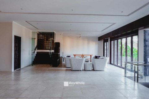 4 bedrooms Villa in Jimbaran, Indonesia No. 23331 9