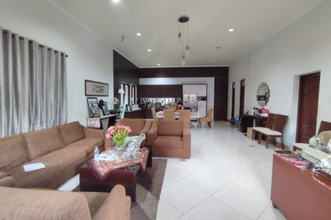 7 bedrooms House in Denpasar, Indonesia No. 23279 1