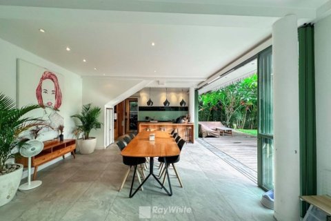 4 bedrooms Villa in Canggu, Indonesia No. 23380 15