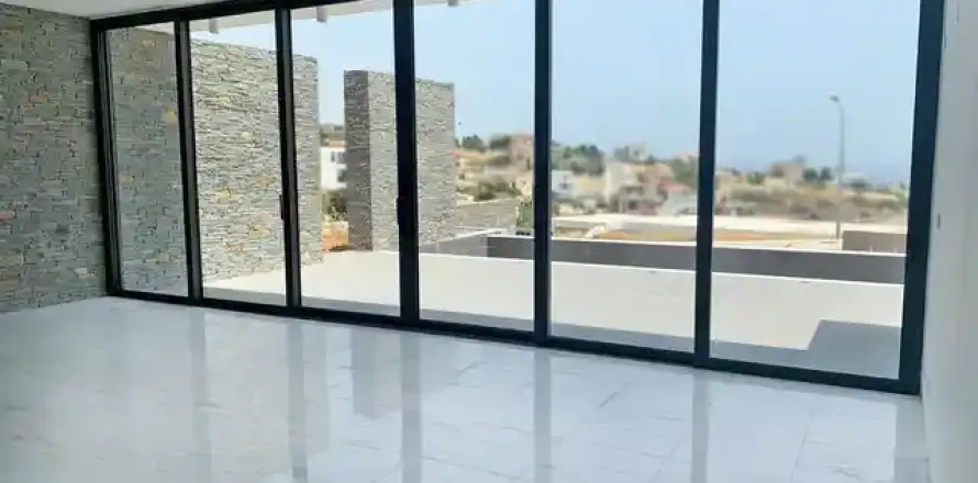 3 bedrooms Villa in Germasogeia, Cyprus No. 31253