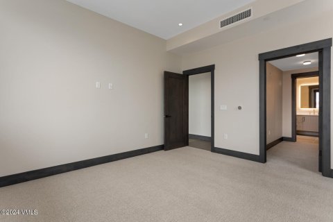 3 bedrooms Condo  in Avon, USA No. 62099 26