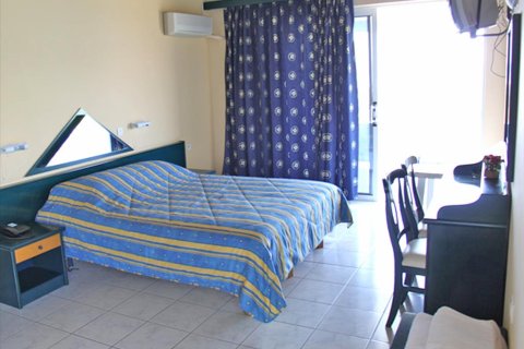 850m² Hotel in Karystos, Greece No. 59729 12