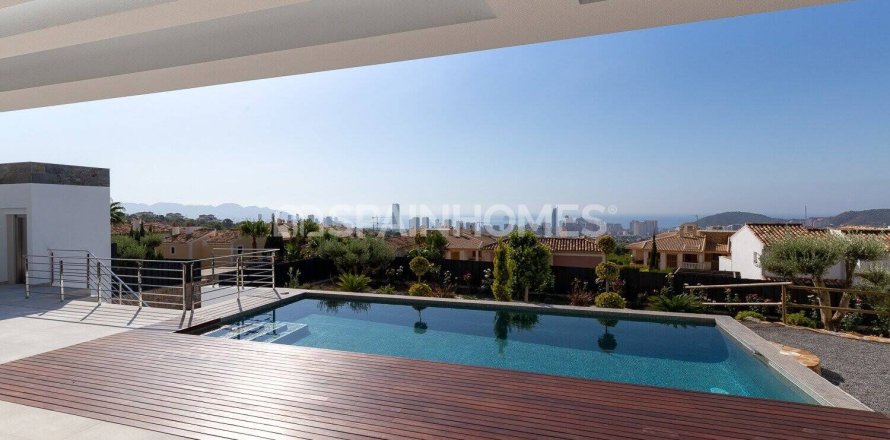 7 bedrooms Villa in Finestrat, Spain No. 27646