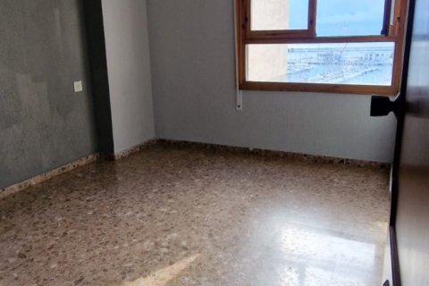 4 bedrooms Apartment in Alicante, Spain No. 27313 23