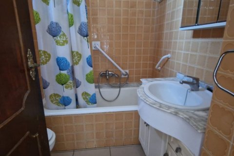 4 bedrooms Apartment in Alicante, Spain No. 27313 9