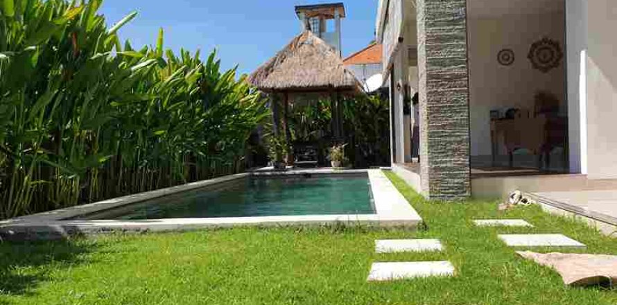 3 bedrooms Villa in Kerobokan, Indonesia No. 23473