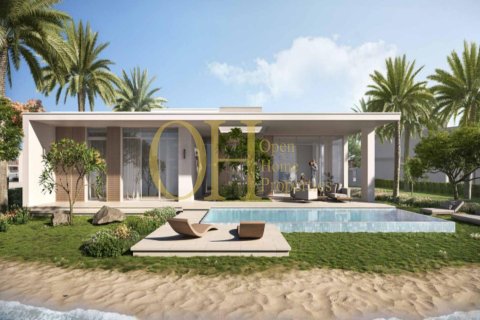 5 bedrooms Villa in Abu Dhabi, UAE No. 10288 11