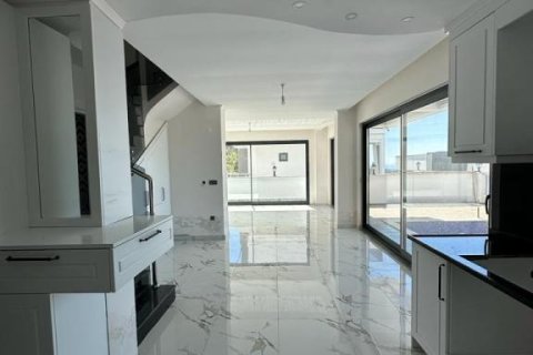 Вилла с 4 комнатами в Аланья, Турция №92495 13