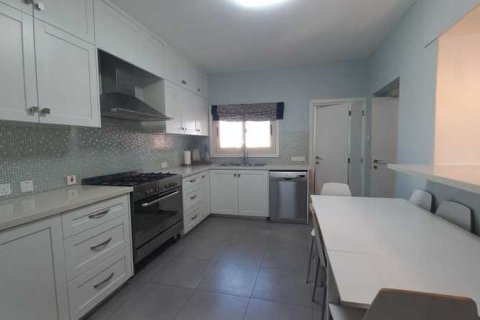 4 bedrooms Apartment in Limassol, Cyprus No. 43636 11