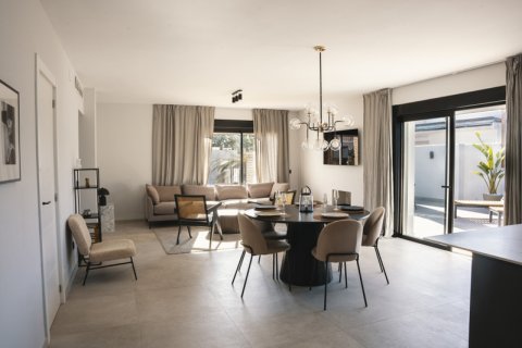 3 dormitorios Penthouse en Nueva Andalucía, Spain No. 27361 6