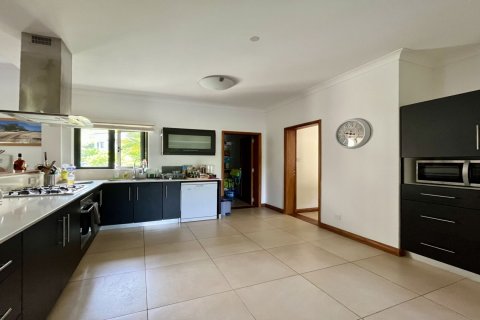 5 bedrooms Villa in Riviere Noire, Mauritius No. 60847 5