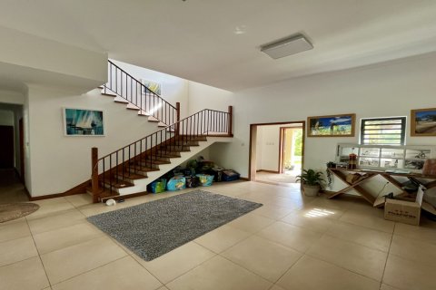 5 bedrooms Villa in Riviere Noire, Mauritius No. 60847 6