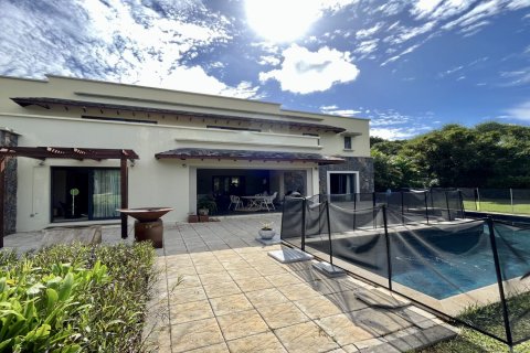 5 dormitorios Villa en Riviere Noire, Mauritius No. 60847 1