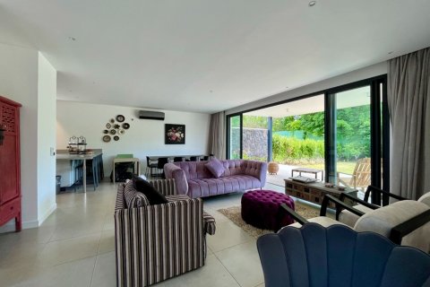 5 bedrooms Villa in Tamarin, Mauritius No. 60848 4