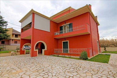 6 bedrooms Villa in Corfu, Greece No. 61598 4