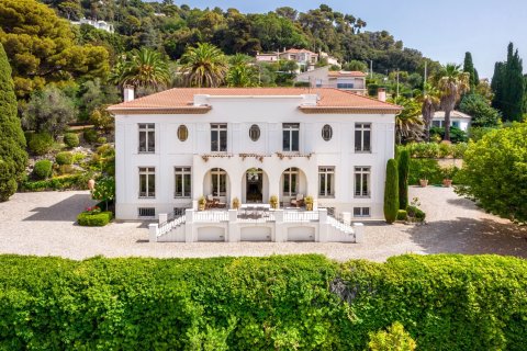 7 bedrooms Villa in Grasse, France No. 67237 1