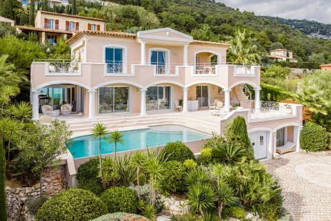 4 bedrooms Villa in Tourrettes-sur-Loup, France No. 67236 3