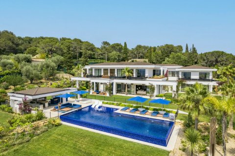 6 bedrooms Villa in Mougins, France No. 67225 1