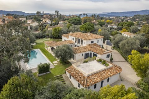 5 bedrooms Villa in Mougins, France No. 67238 5