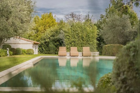 5 bedrooms Villa in Mougins, France No. 67238 3