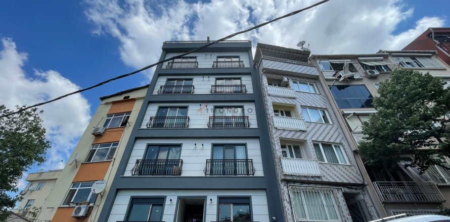 2+1 Apartment en Besiktas, Turkey No. 16968