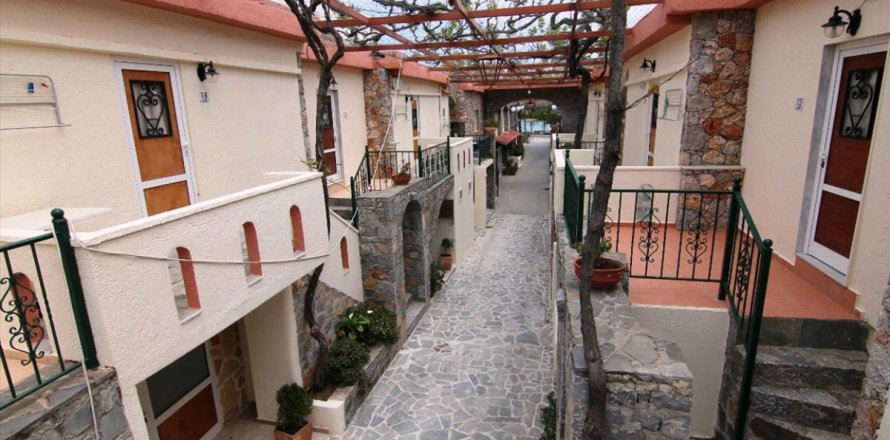 1500m² Hotel en Lasithi, Greece No. 49297