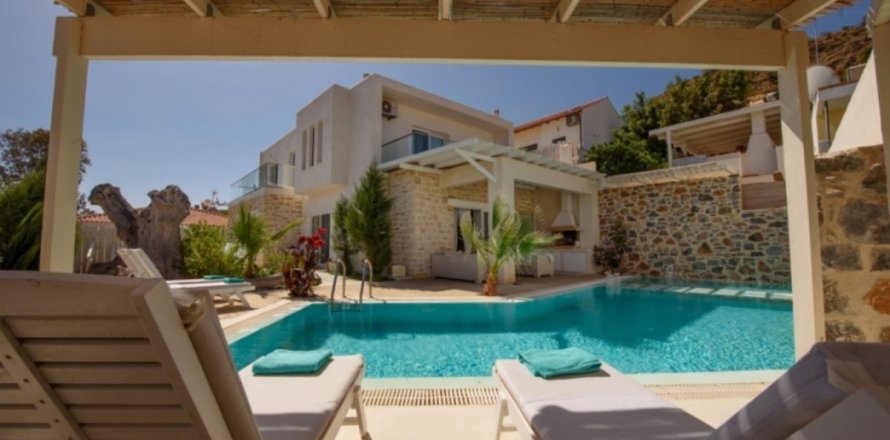 3 bedrooms Villa in Heraklion, Greece No. 24074