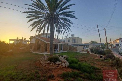 3 bedrooms Villa in Pyla, Cyprus No. 40037 6