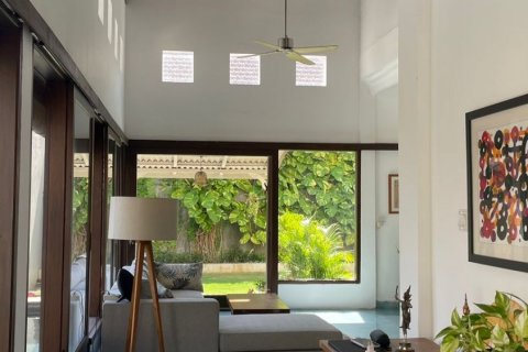 4 bedrooms Villa in Denpasar, Indonesia No. 23491 7