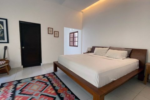 4 bedrooms Villa in Denpasar, Indonesia No. 23491 12