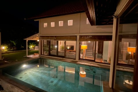 4 bedrooms Villa in Denpasar, Indonesia No. 23491 1