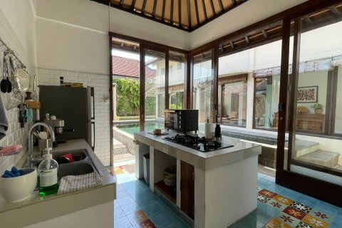 4 bedrooms Villa in Denpasar, Indonesia No. 23491 11