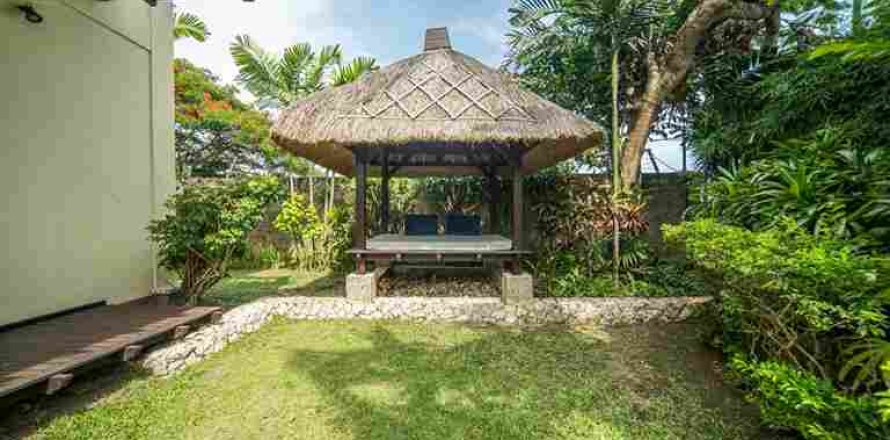 3 bedrooms Villa in South Kuta, Indonesia No. 23489