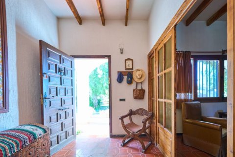 5 dormitorios Villa en Busot, Spain No. 26937 8