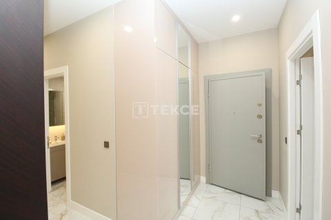 1+1 Apartment en Istanbul, Turkey No. 12328 11