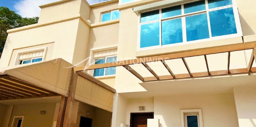 3 bedrooms Villa in Abu Dhabi, UAE No. 3439