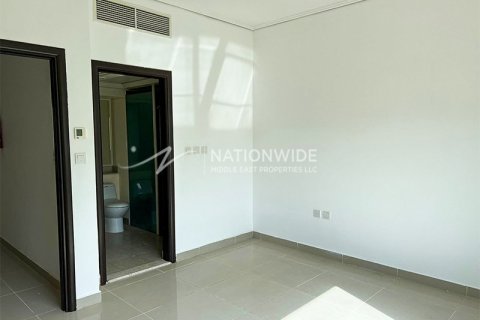 3 dormitorios Villa en Abu Dhabi, UAE No. 3439 10