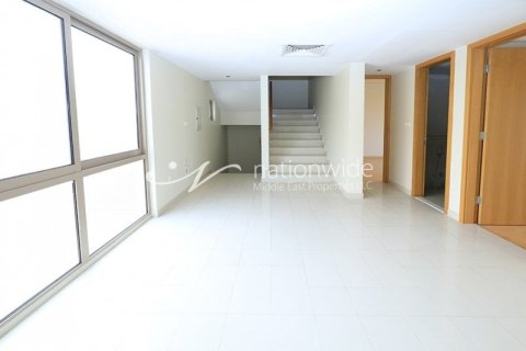 3 dormitorios Townhouse en Al Raha Gardens, UAE No. 3339 3