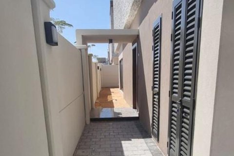 5 bedrooms Townhouse in Al Salam Street, UAE No. 5834 24