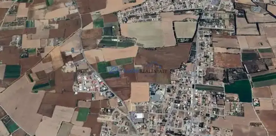 96000m² Land in Kiti, Cyprus No. 42187