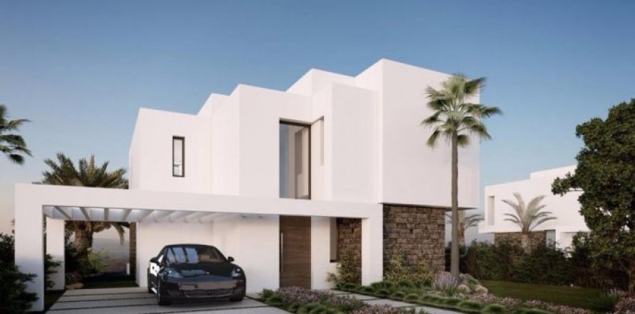 4 bedrooms House in Estepona, Spain No. 25469