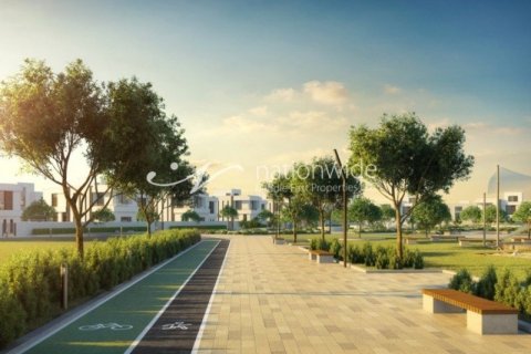 2213.1m² Land in Al Shamkha, UAE No. 3315 5