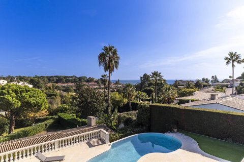 4 dormitorios Villa en Villeneuve-Loubet, France No. 72556 10